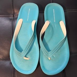American Eagle Outfitters Flip-Flops Men’s Size Large (11-12)